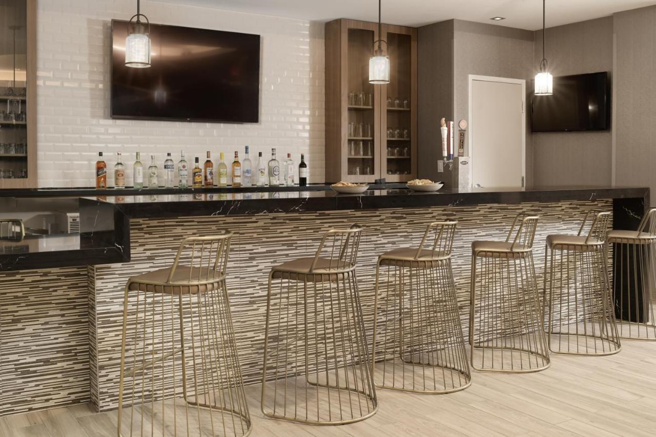 Springhill Suites By Marriott Lindale Tyler Экстерьер фото