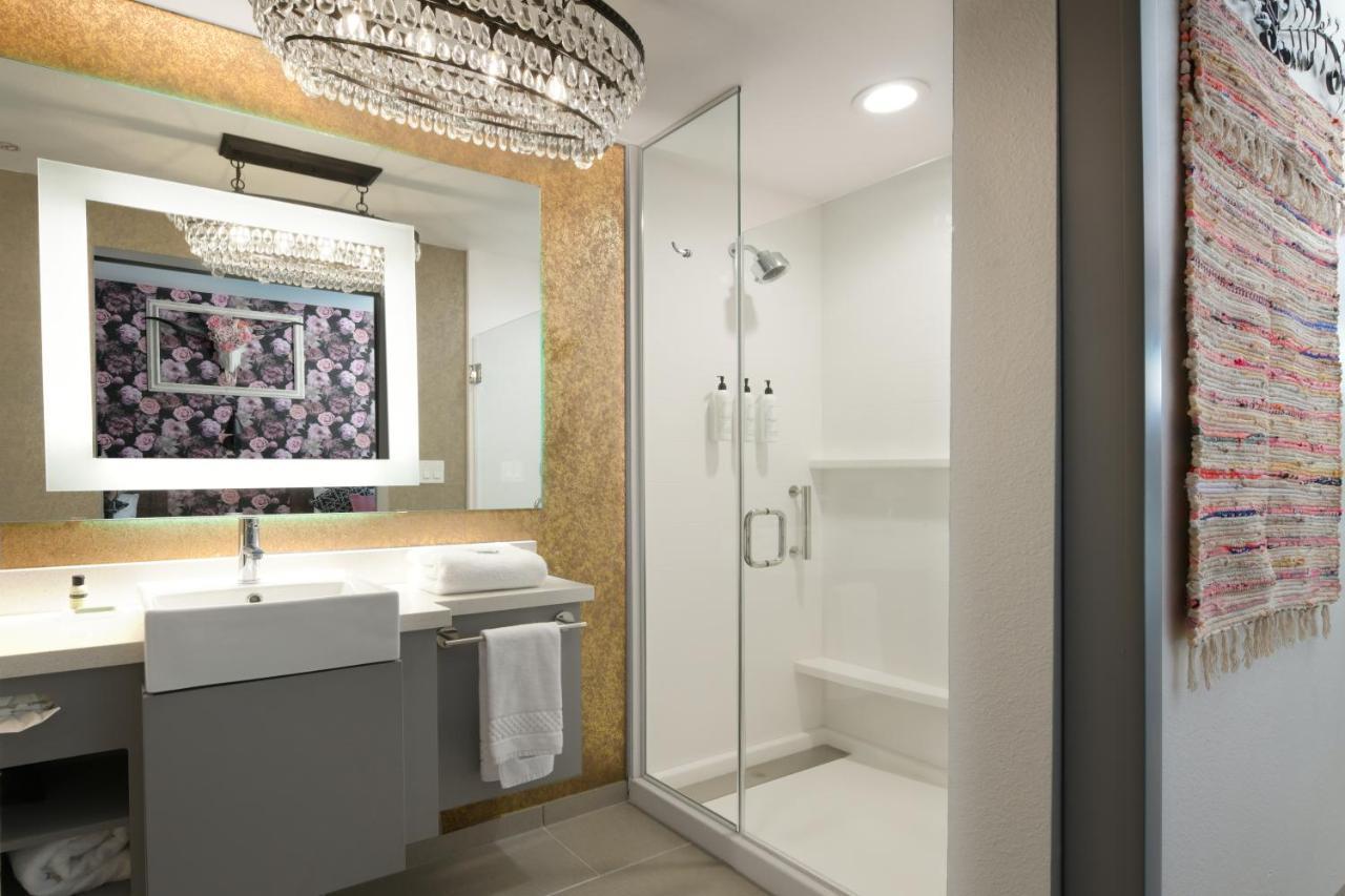 Springhill Suites By Marriott Lindale Tyler Экстерьер фото